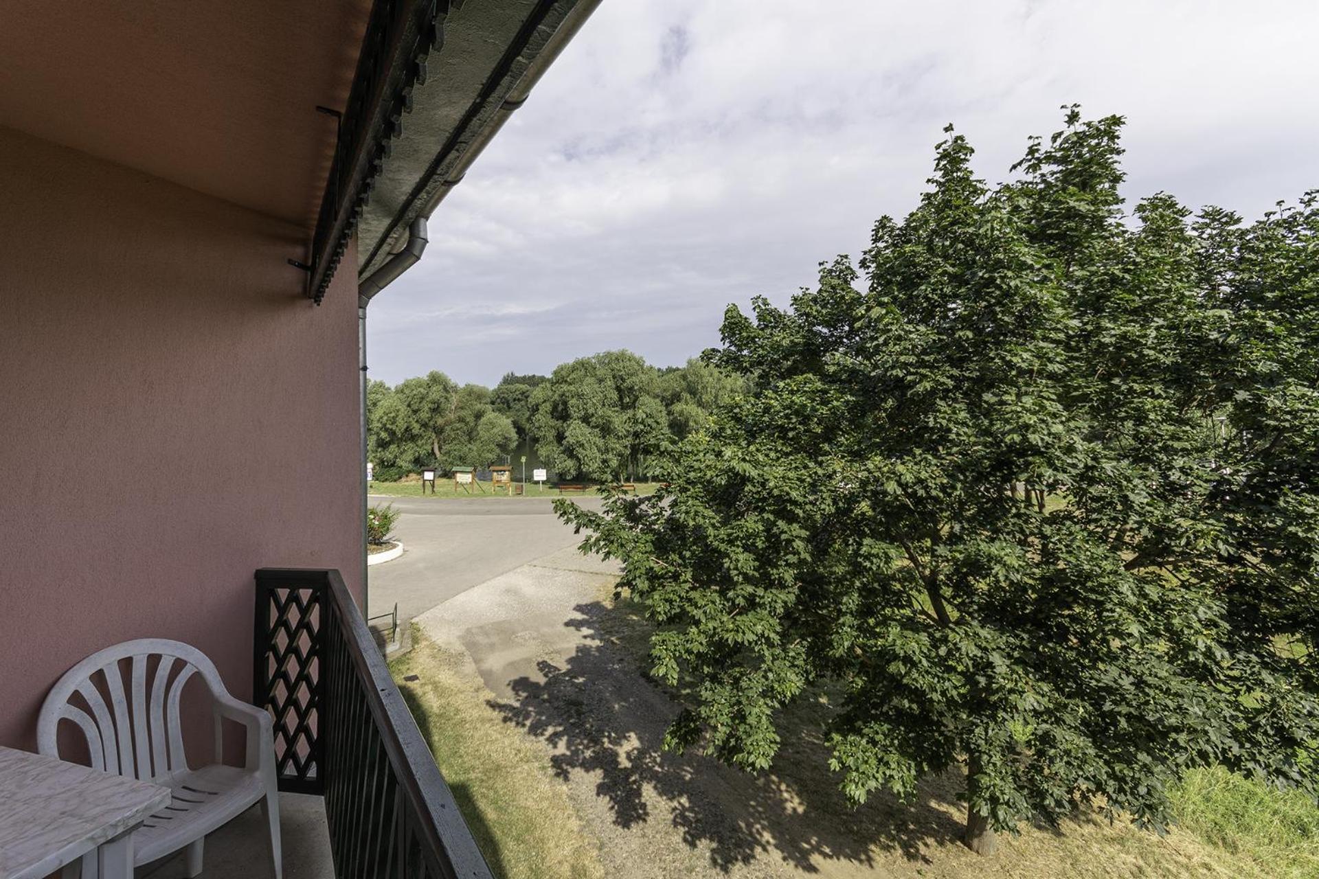 Hableany Hotel Тісафюред Екстер'єр фото