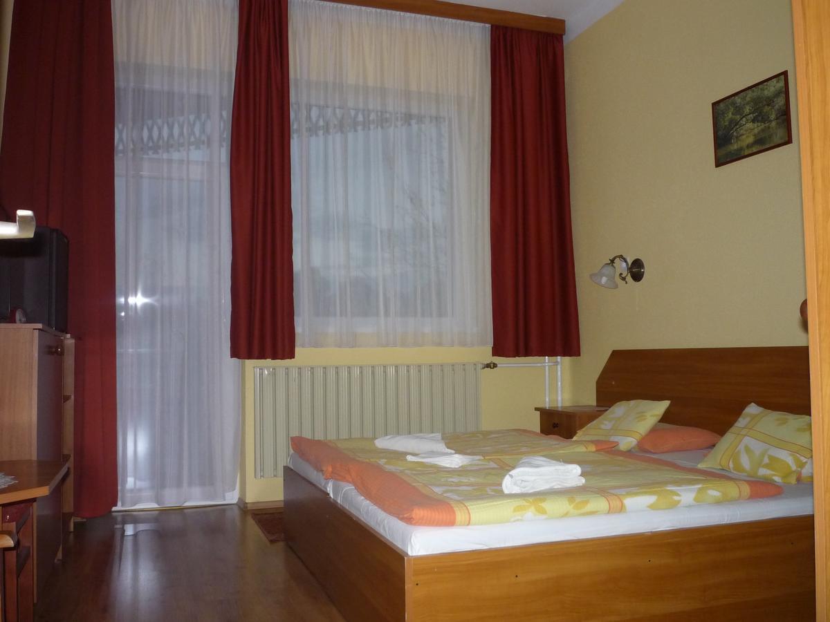 Hableany Hotel Тісафюред Екстер'єр фото