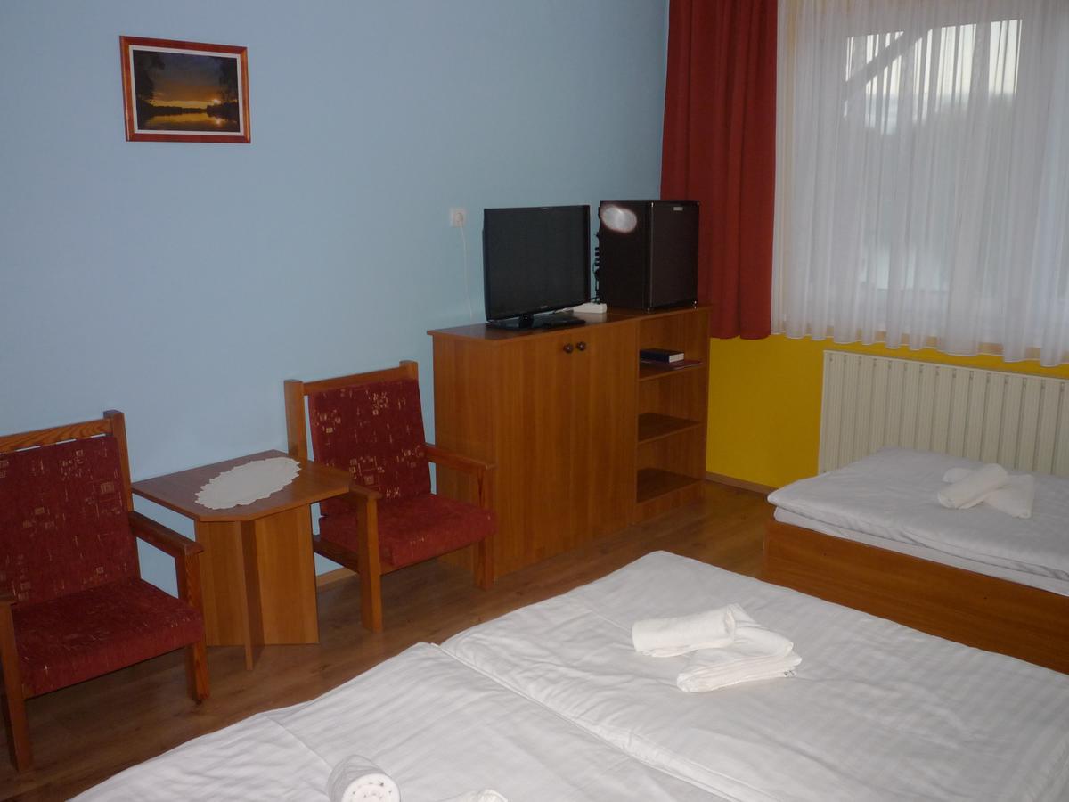 Hableany Hotel Тісафюред Екстер'єр фото